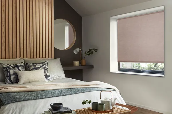 TS 2023 CFWD HATCH EBONY ROLLER BLIND BEDROOM 01