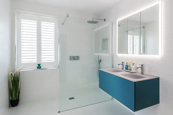 TS 2022 SCANDIA HUS WATERBURY COTTON SHUTTERS BATHROOM LANDSCAPE01