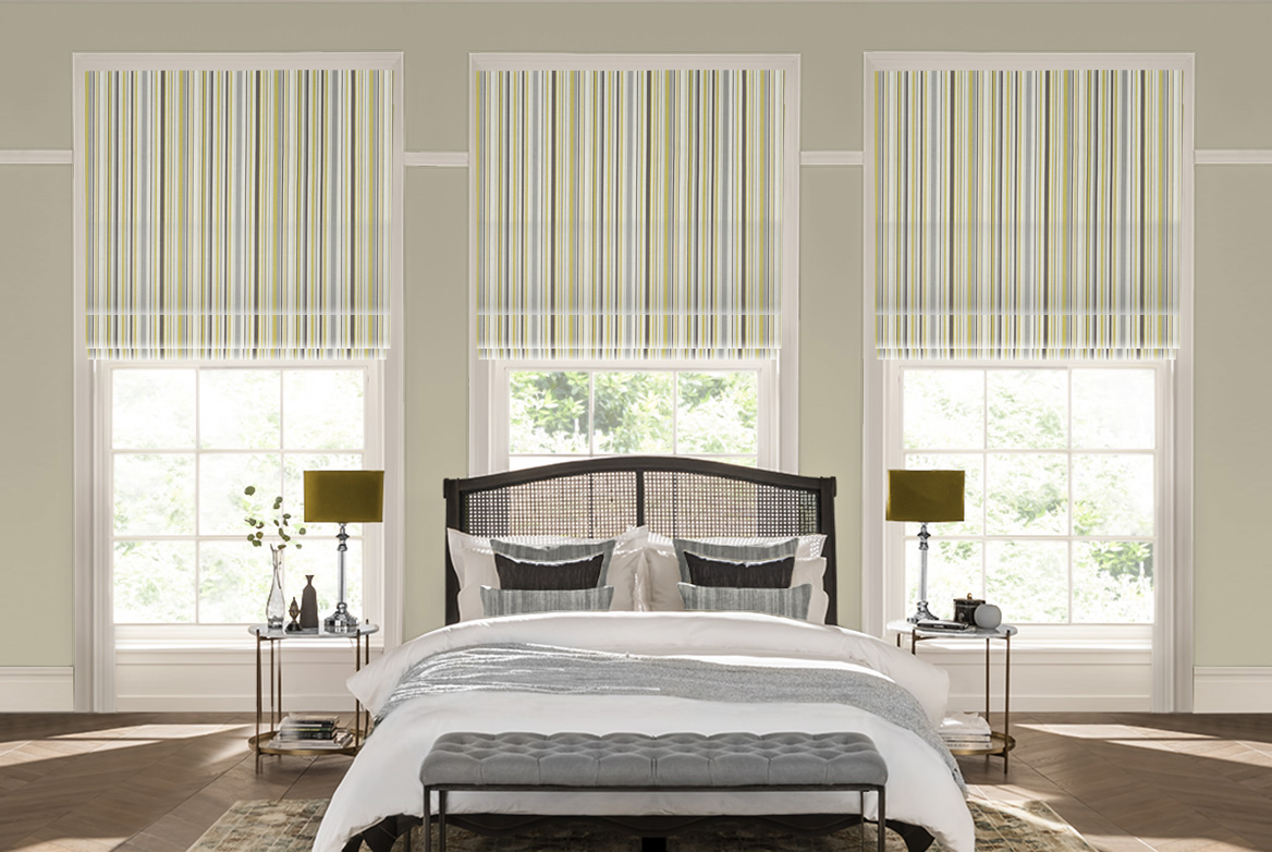 TS 2023 ROMAN BLINDS ROOMSET SEASTRIPE CHARTREUSE