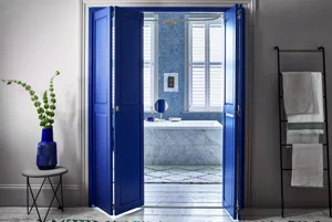 HIL SHUTTER BATHROOM SOLID TRACKED CUSTOM LITTLEGREEN SMALT 0608 LANDSCAPE